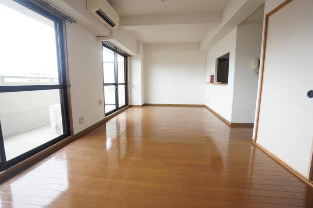 居室・リビング　リビング