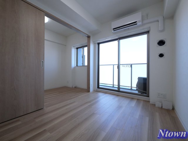 その他　こちらの居間で趣味の時間をお楽しみください