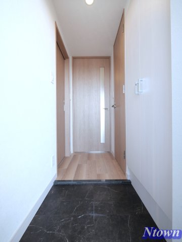 玄関　落ち着いた玄関です