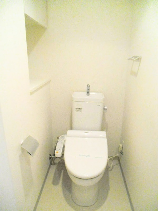 トイレ　※同仕様写真含む