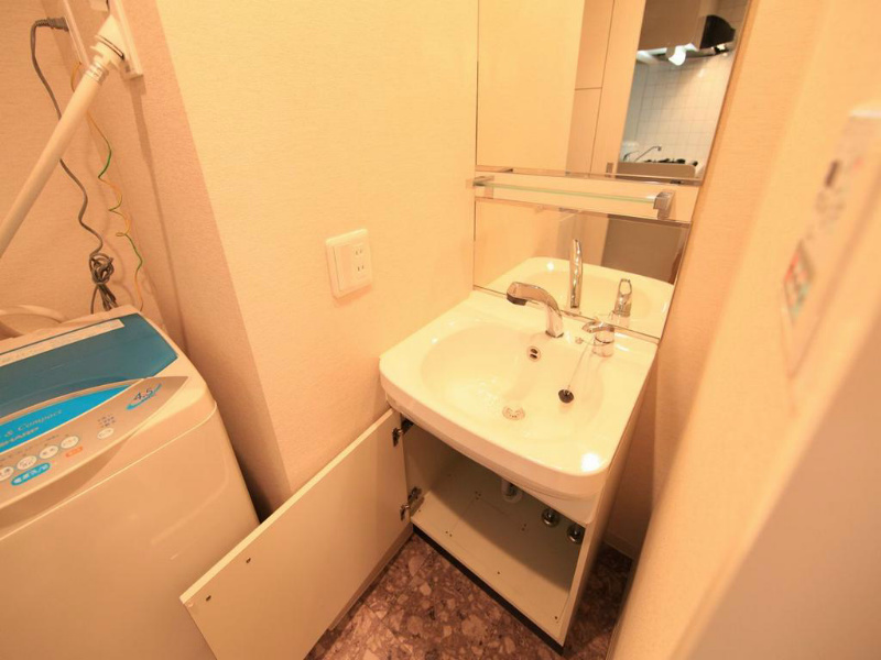 洗面設備　脱衣所　独立洗面台（シャンプードレッサー）