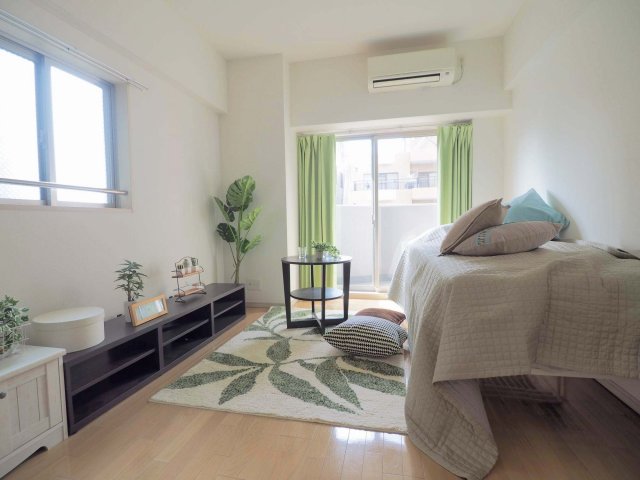 居室・リビング　アーデン堺筋本町