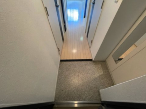 玄関　※同施工会社のイメージ写真※