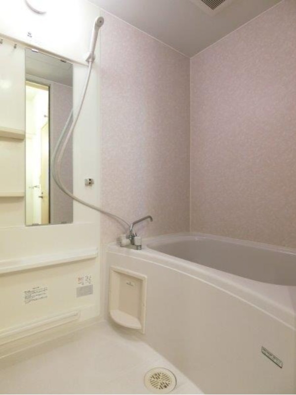 バス・シャワールーム　図面と現状に相違がある場合には現状を優先