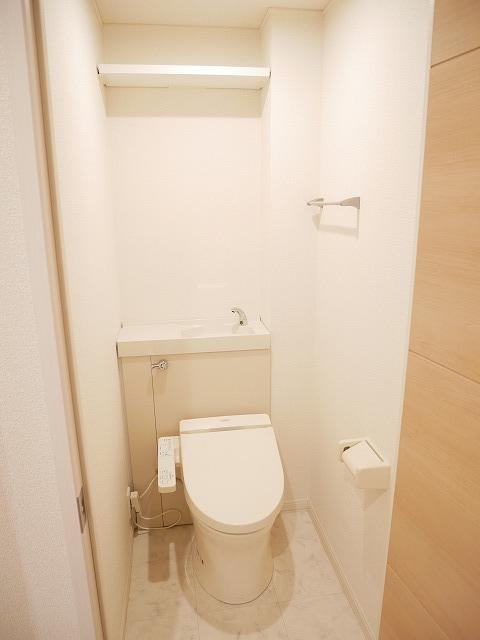 トイレ　トイレ