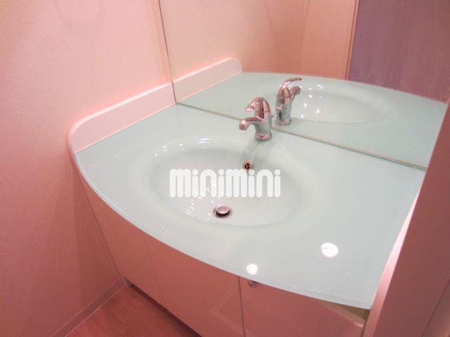 洗面設備　お洒落な洗面台