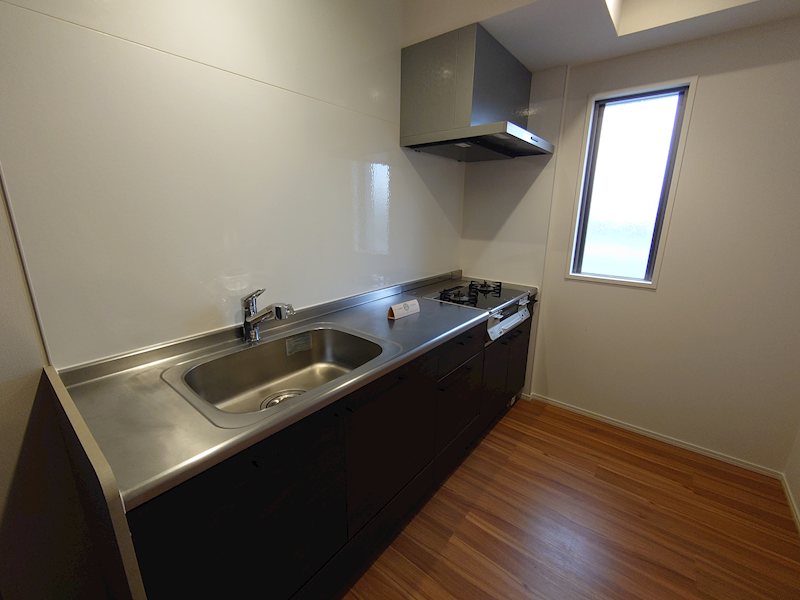 キッチン　別号室写真のため現況優先