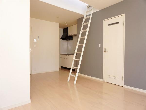 居室・リビング　内装