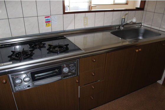 キッチン　※別の部屋の写真です