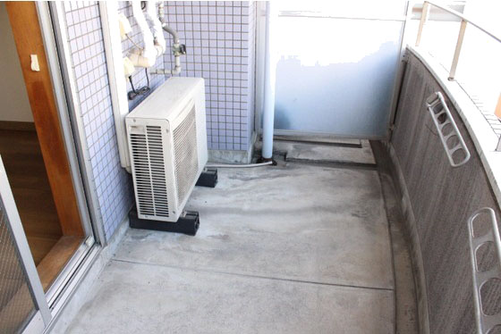 バルコニー　※別の部屋の写真です