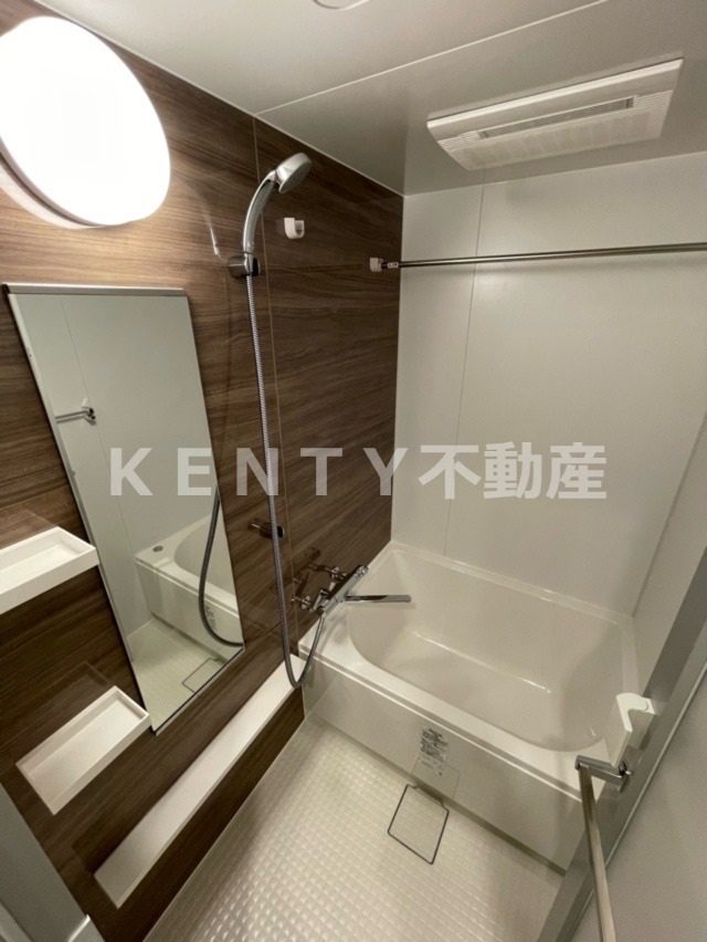 バス・シャワールーム　ゆったり過ごせるお風呂です