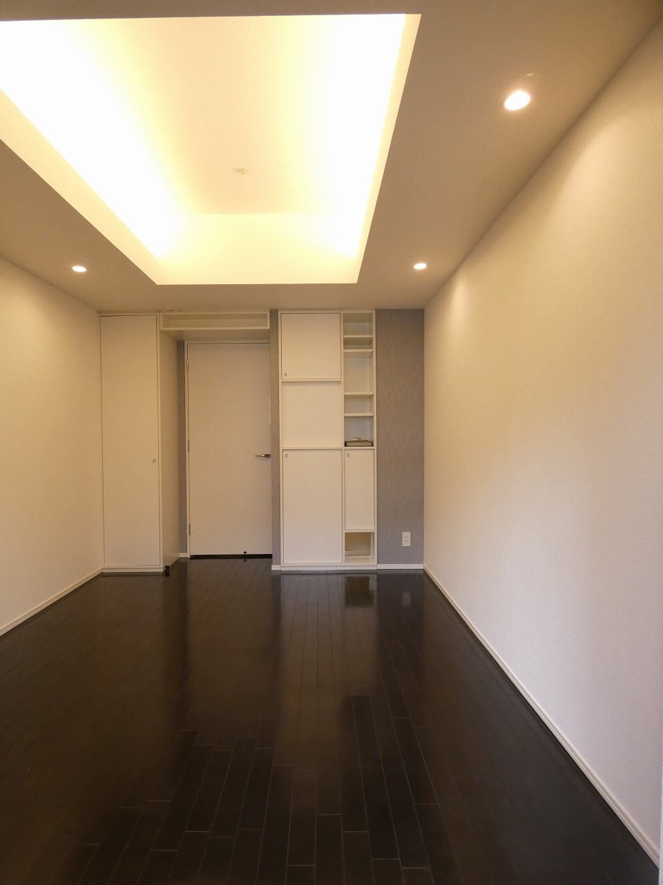 居室・リビング　内観2