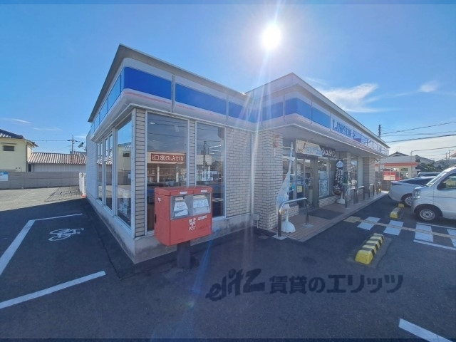 コンビニ　ローソン大和高田今里店（コンビニ）まで120m