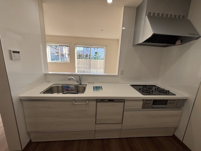 キッチン　コンパクトなキッチンで掃除もラクラク