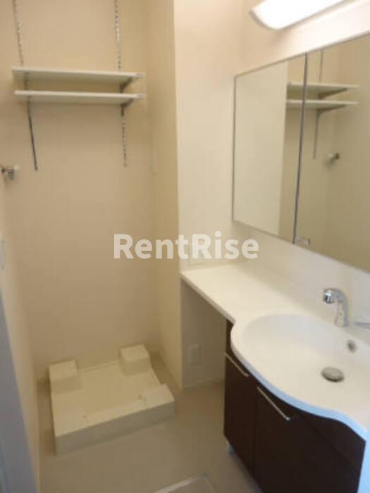 収納　ワイドミラー洗髪洗面化粧台・室内洗濯機置場（収納棚）付き