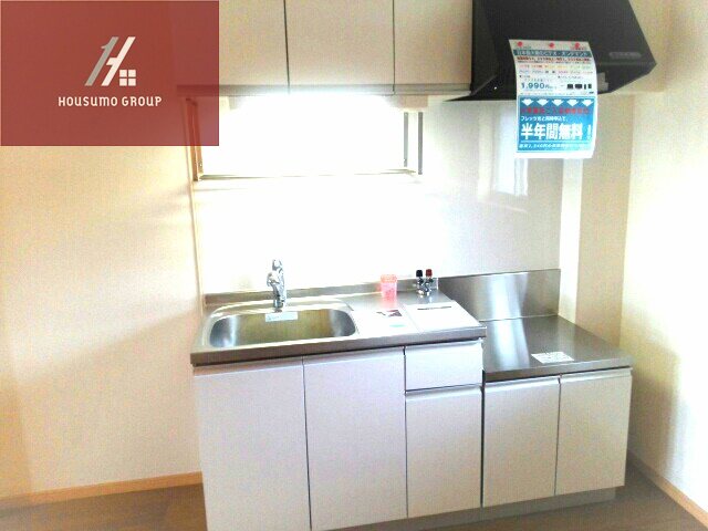 キッチン　コンパクトなキッチンで掃除もラクラク