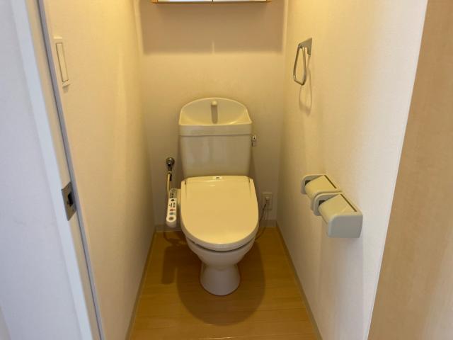 トイレ　シャワー付トイレ