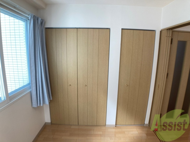 収納　寝室の収納です。部屋がすっきり片付きます。