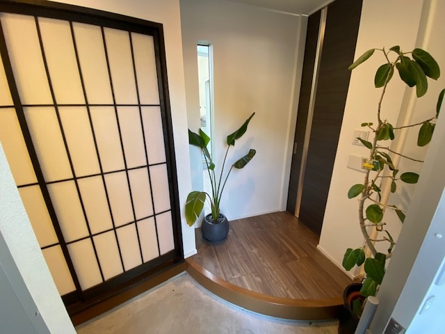 玄関　写真はイメージです