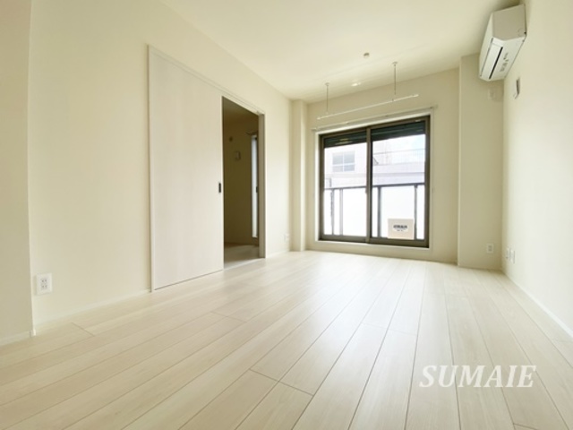 居室・リビング　11帖超のLDK☆