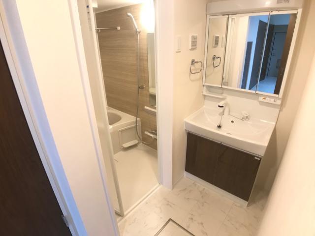 洗面設備　洗髪洗面化粧台