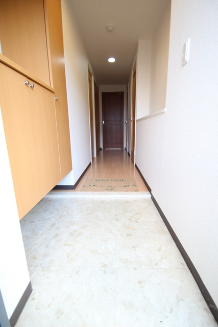 玄関　※別室の参考写真の為、現況優先です。