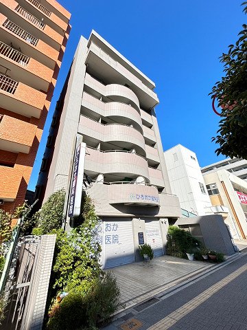 建物外観　落ち着いた雰囲気の外観です