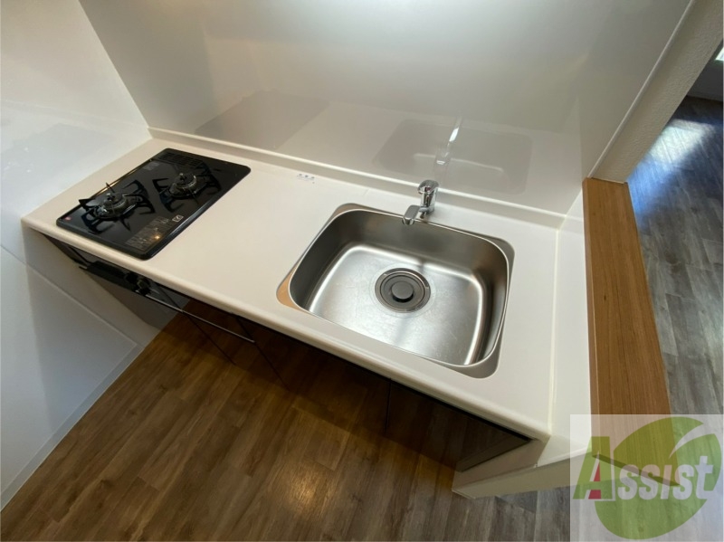 キッチン　洗い場が大きくて洗い物もしやすそうです。