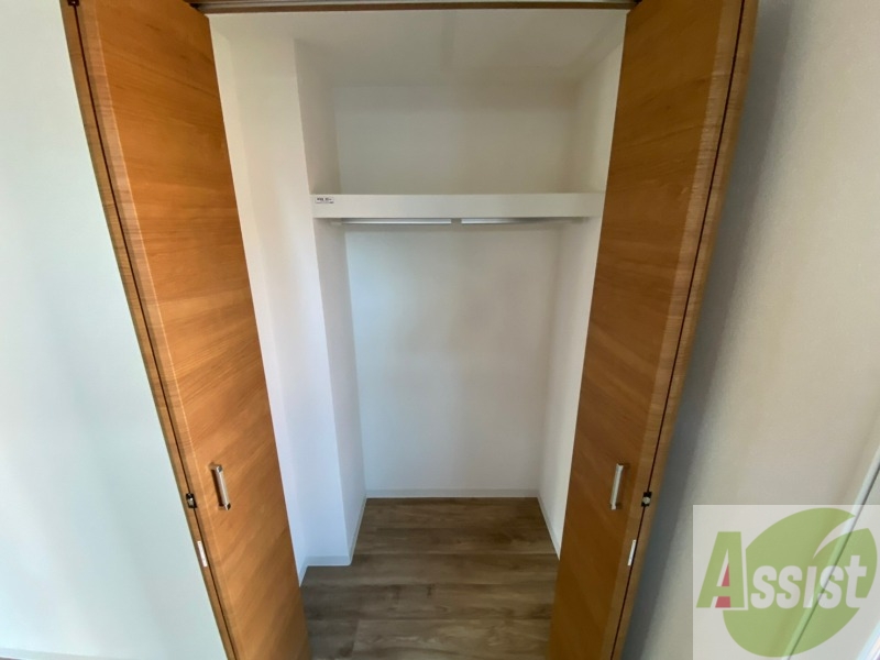 収納　寝室の収納です。部屋がすっきり片付きます。