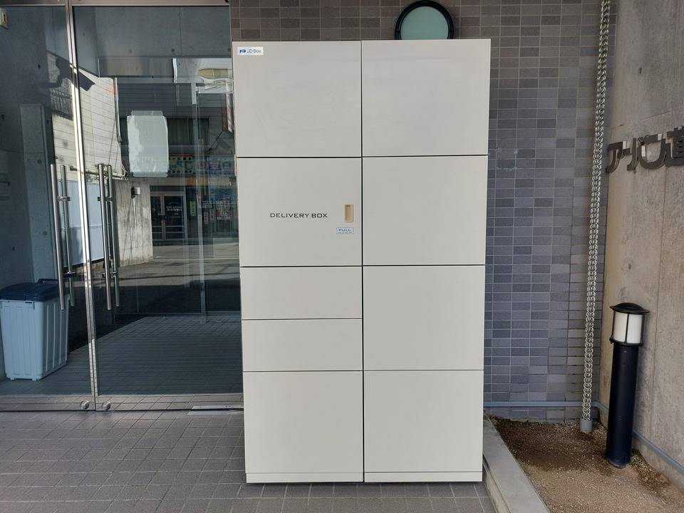 エントランス　宅配ボックス