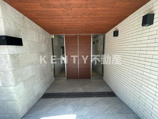 エントランス　建物の内部です