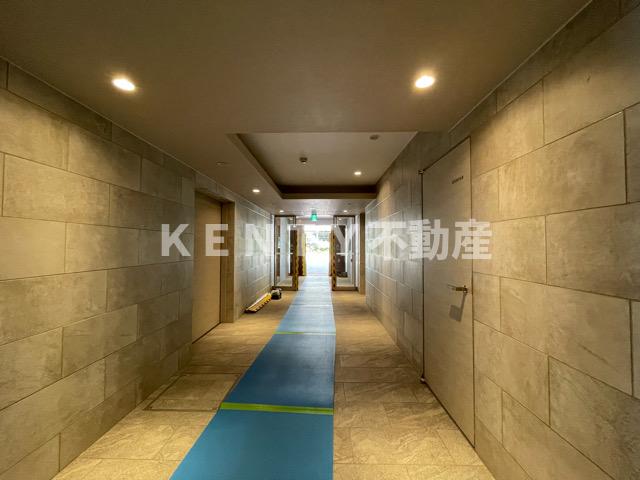 ロビー　落ち着いたロビーです