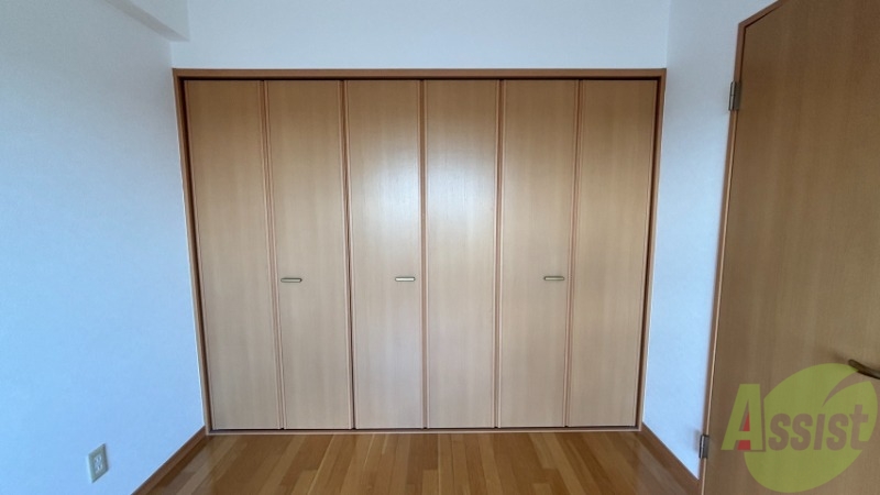 収納　洋室のクローゼット。広さは十分そうです。