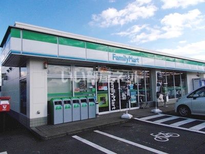 コンビニ　ファミリーマート 金ケ崎西根店（コンビニ）まで629m