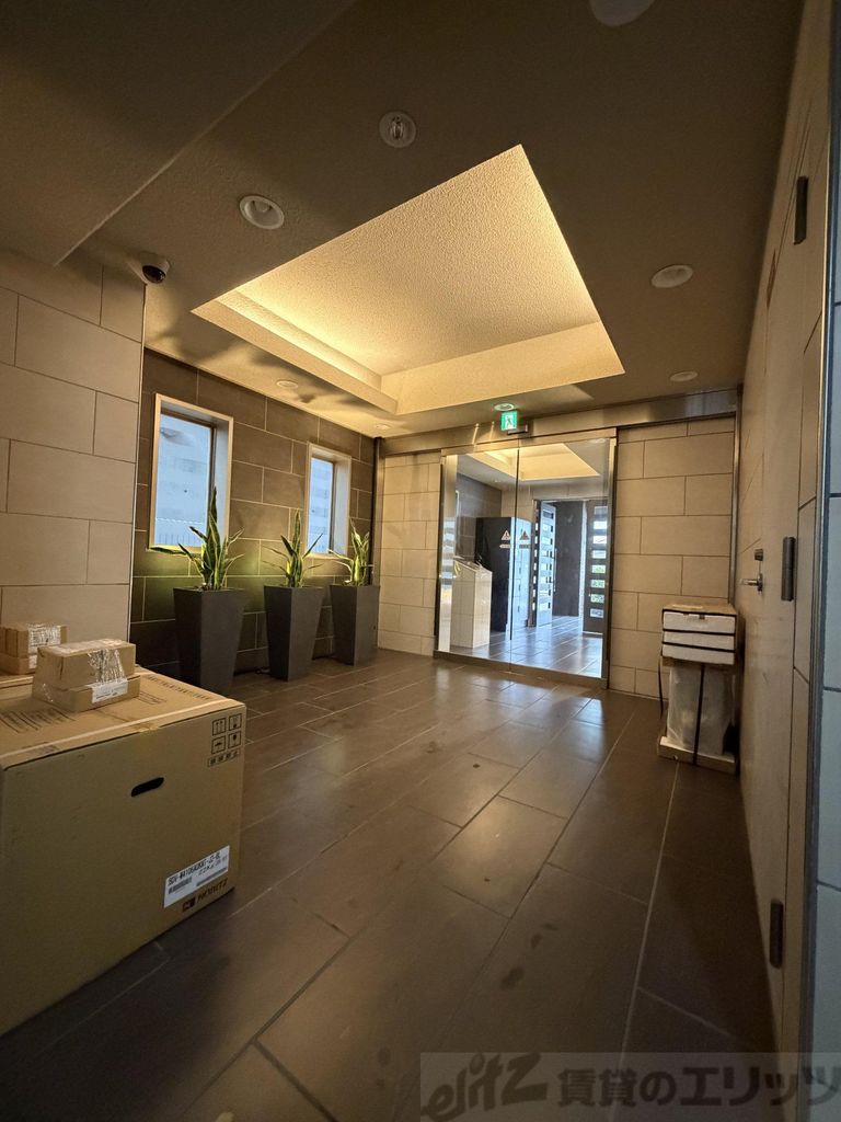 セキュリティ　エントランス