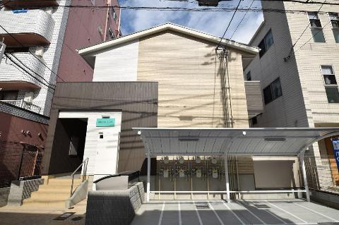 建物外観　外観写真（昼）