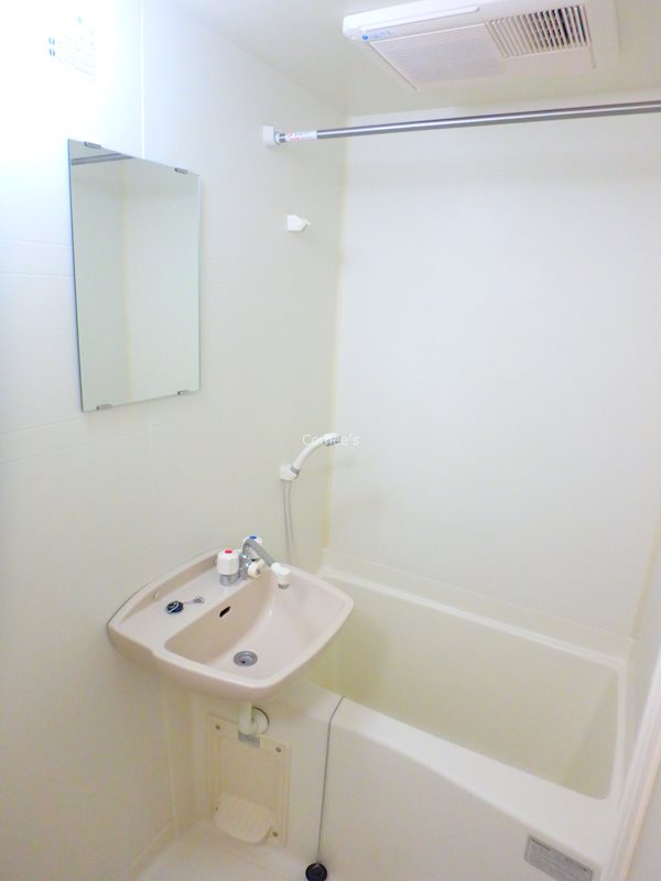 バス・シャワールーム　バスルーム