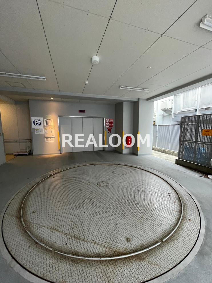 駐車場　四谷三丁目　曙橋　1LDK