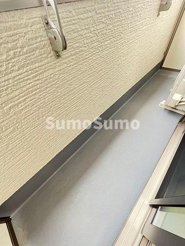 バルコニー　外からの目が気にならないバルコニーで洗濯物が干せます