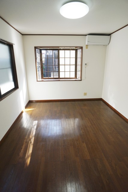 居室・リビング　※参考画像　同建物別部屋