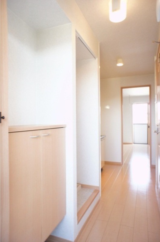 玄関　図面と現状に相違がある場合には現状を優先