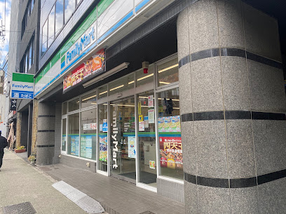 コンビニ　ファミリーマート 名駅三丁目店（コンビニ）まで1200m