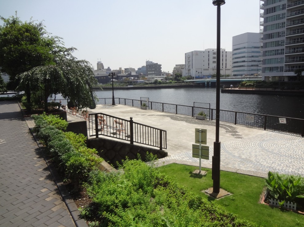 公園　区立高浜運河沿緑地（公園）まで725m