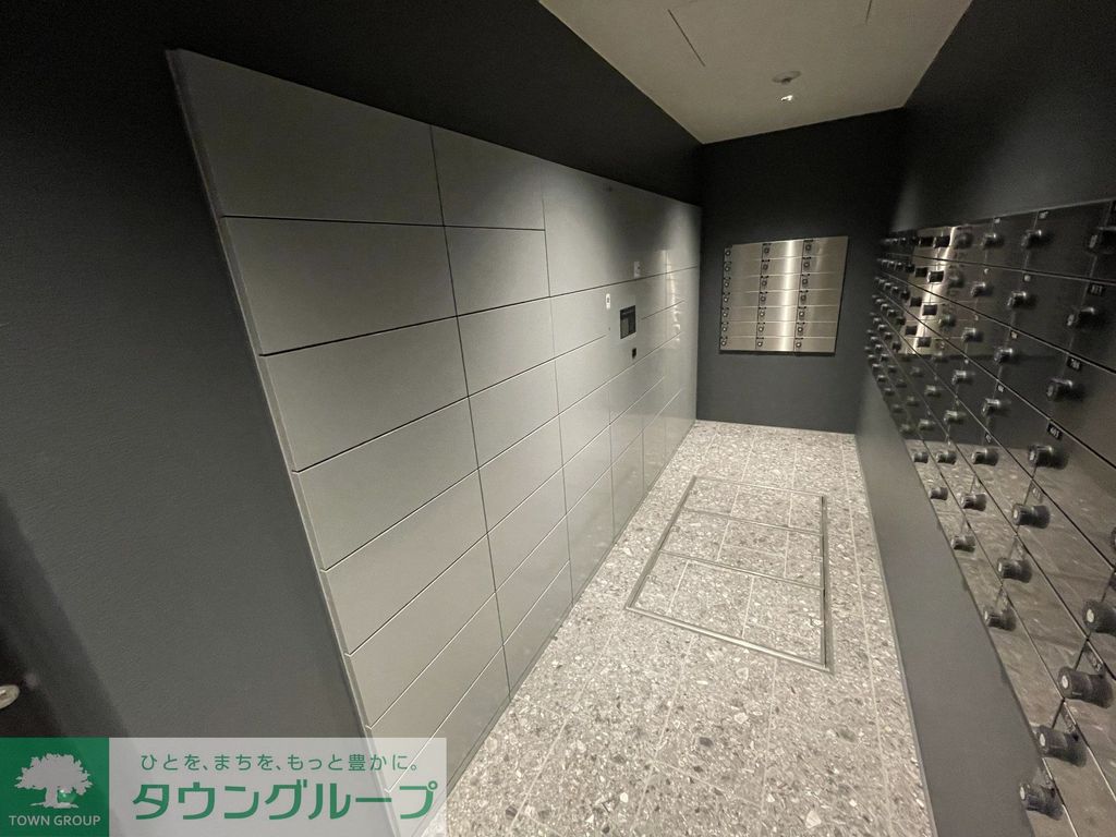 エントランス　エントランス