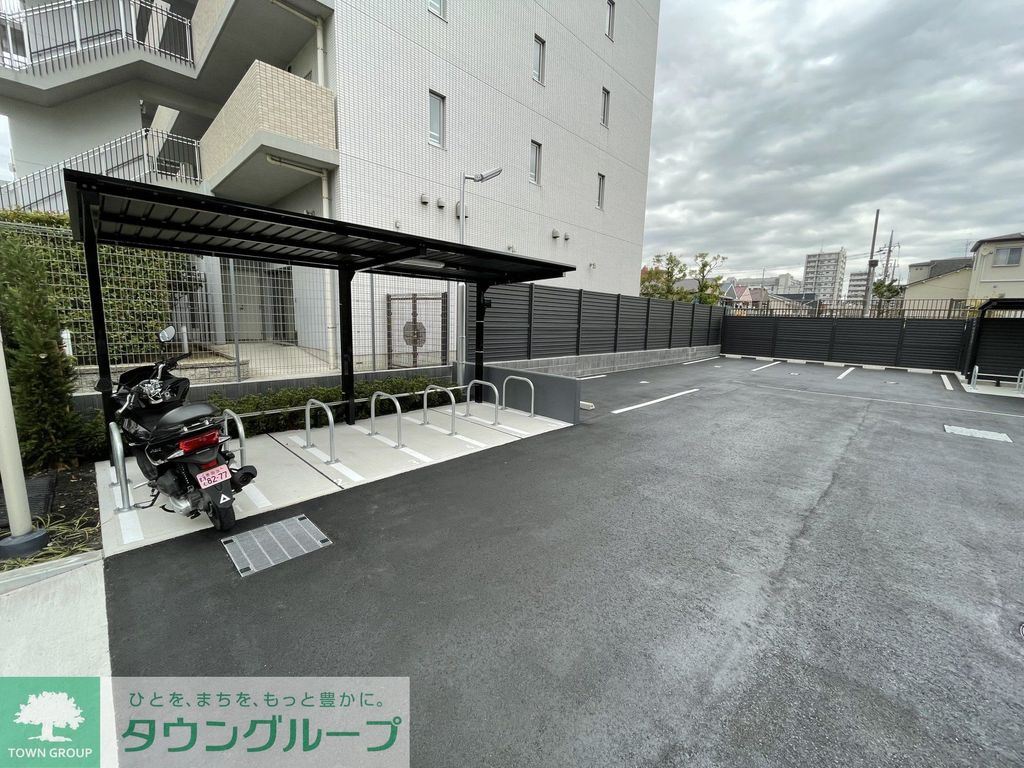 駐車場　駐車場