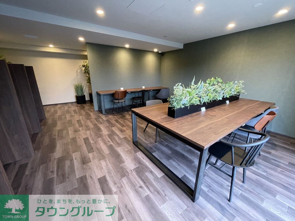 エントランス　エントランス