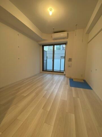 居室・リビング　居間です