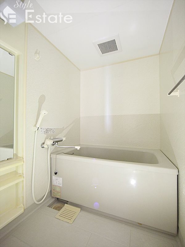 バス・シャワールーム　バスルーム