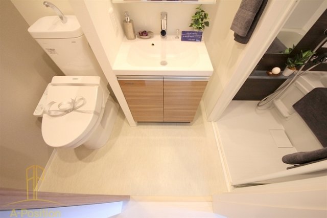 洗面設備　TLRレジデンス本町WEST