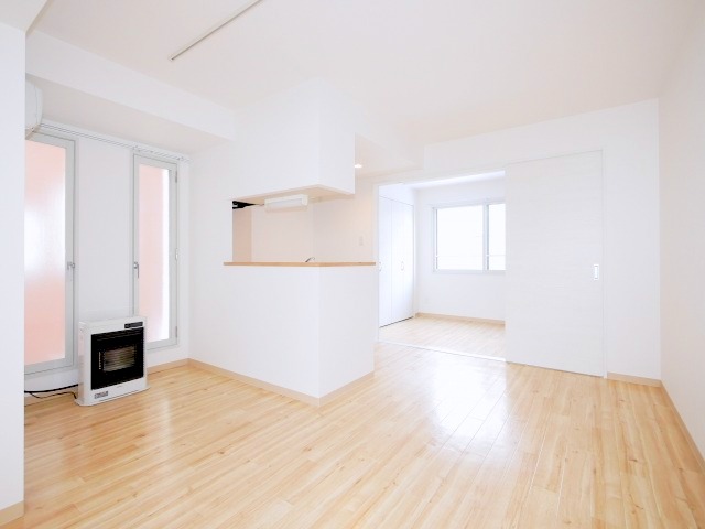 居室・リビング　日当たり良好で明るく暖かいお部屋です♪